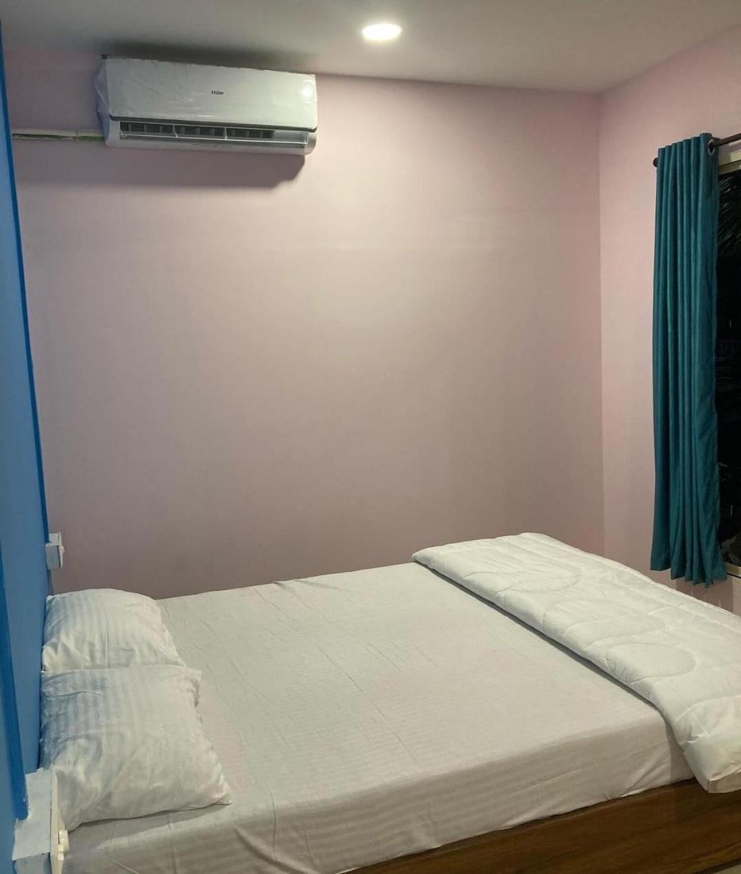 Hotel Cocks Town à Arambol Extérieur photo