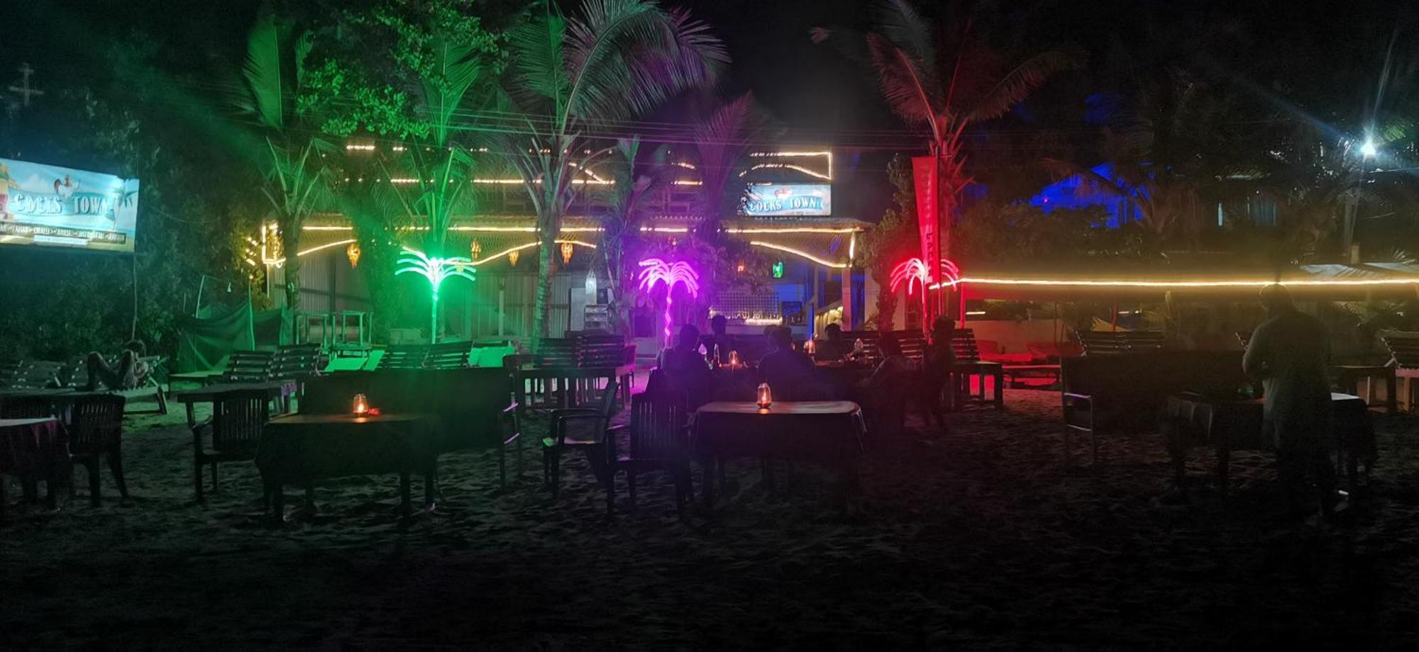 Hotel Cocks Town à Arambol Extérieur photo